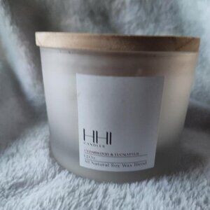 HHI 12 oz Glass Cedarwood & Eucalyptus Candle